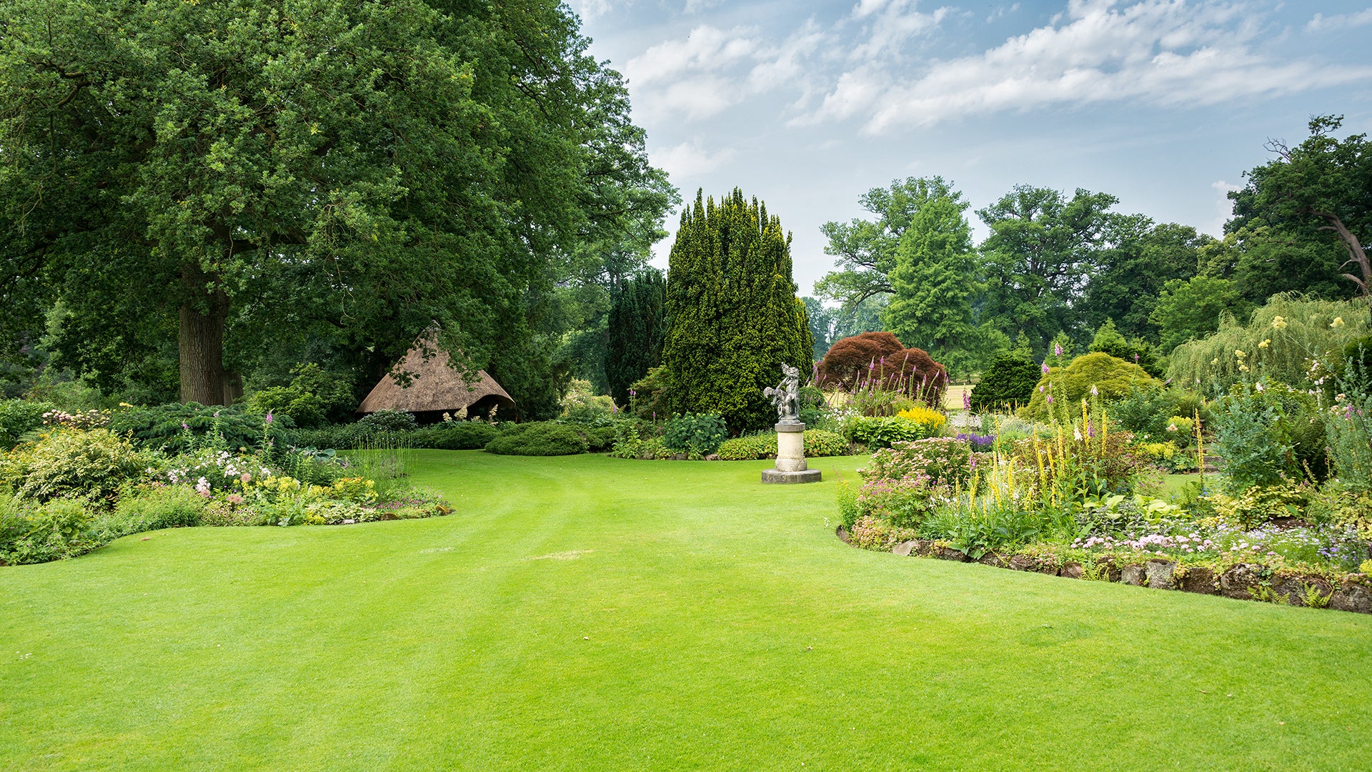 Commercial grounds maintenance